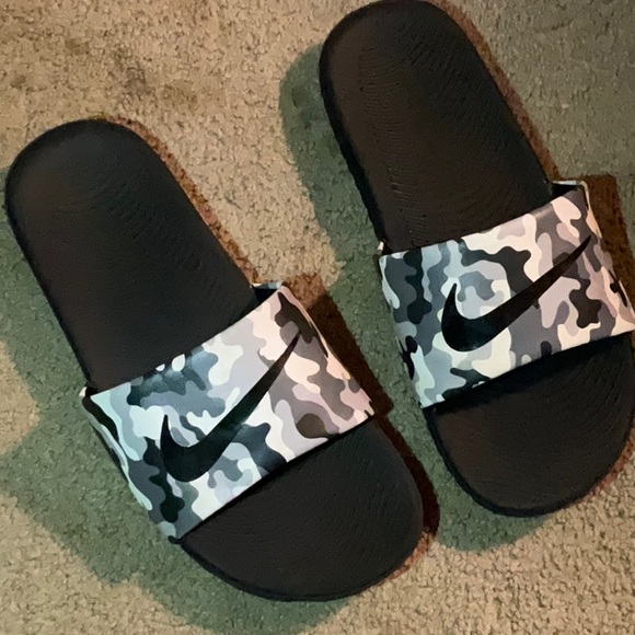 Slides - Picture 3 of 4